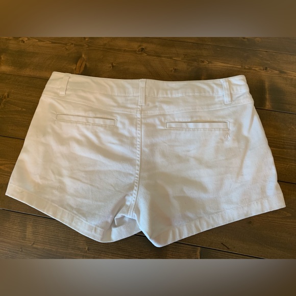 3/$20 Volcom white denim shorts Juniors Size 5 - Picture 5 of 7